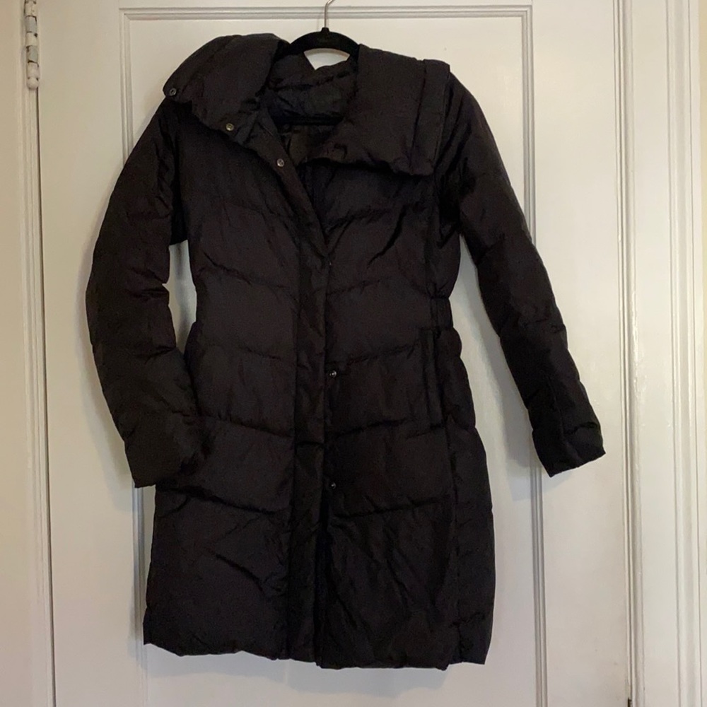 Uniqlo black puffer jacket